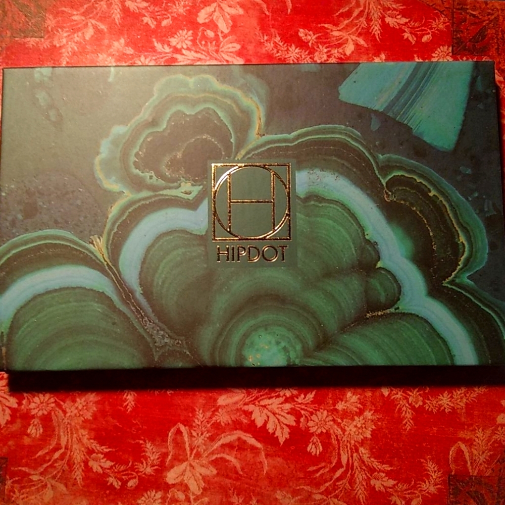 Hipdot eyeshadow